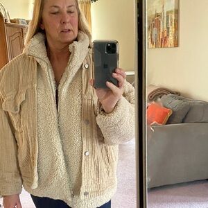 Beige Sherpa-Lined Corduroy Jacket - Women